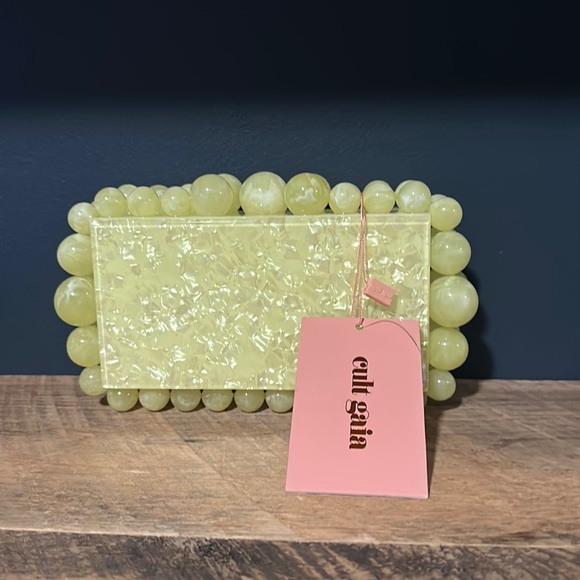 Cult Gaia Eos Clutch - Picture 3 of 10